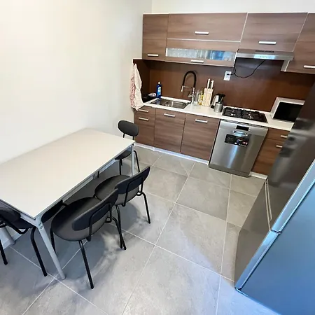Apartment Free Wifi - Urban Oasis Bratislava